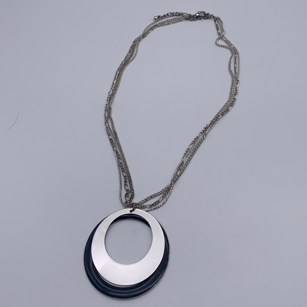 Duo Layered Circular Pendant Necklace